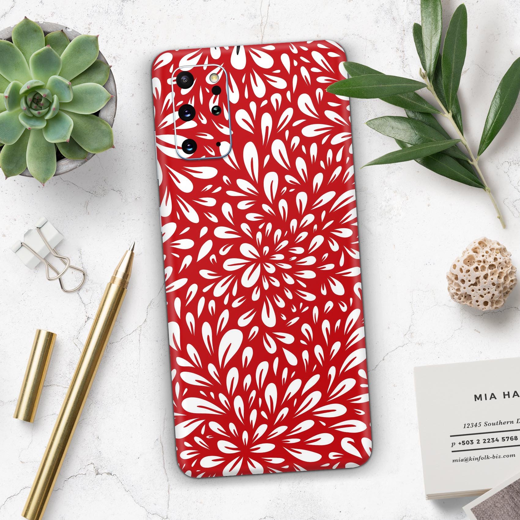 Red Vector Floral Sprout Skin-Kit for Samsung Galaxy S-Series, showcasing vibrant floral design on a sleek vinyl surface.