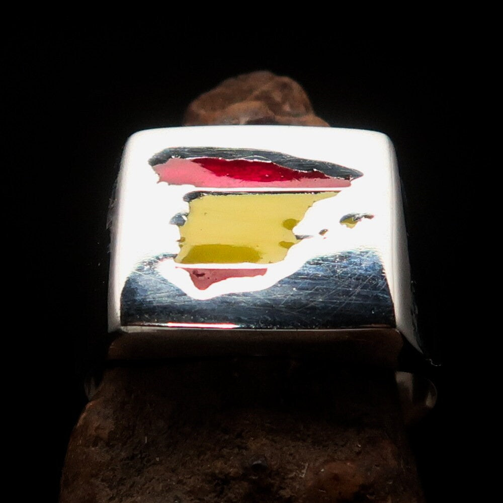 Stylish Spanish Flag Ring made of sterling silver with an engraved flag design, perfect for men.