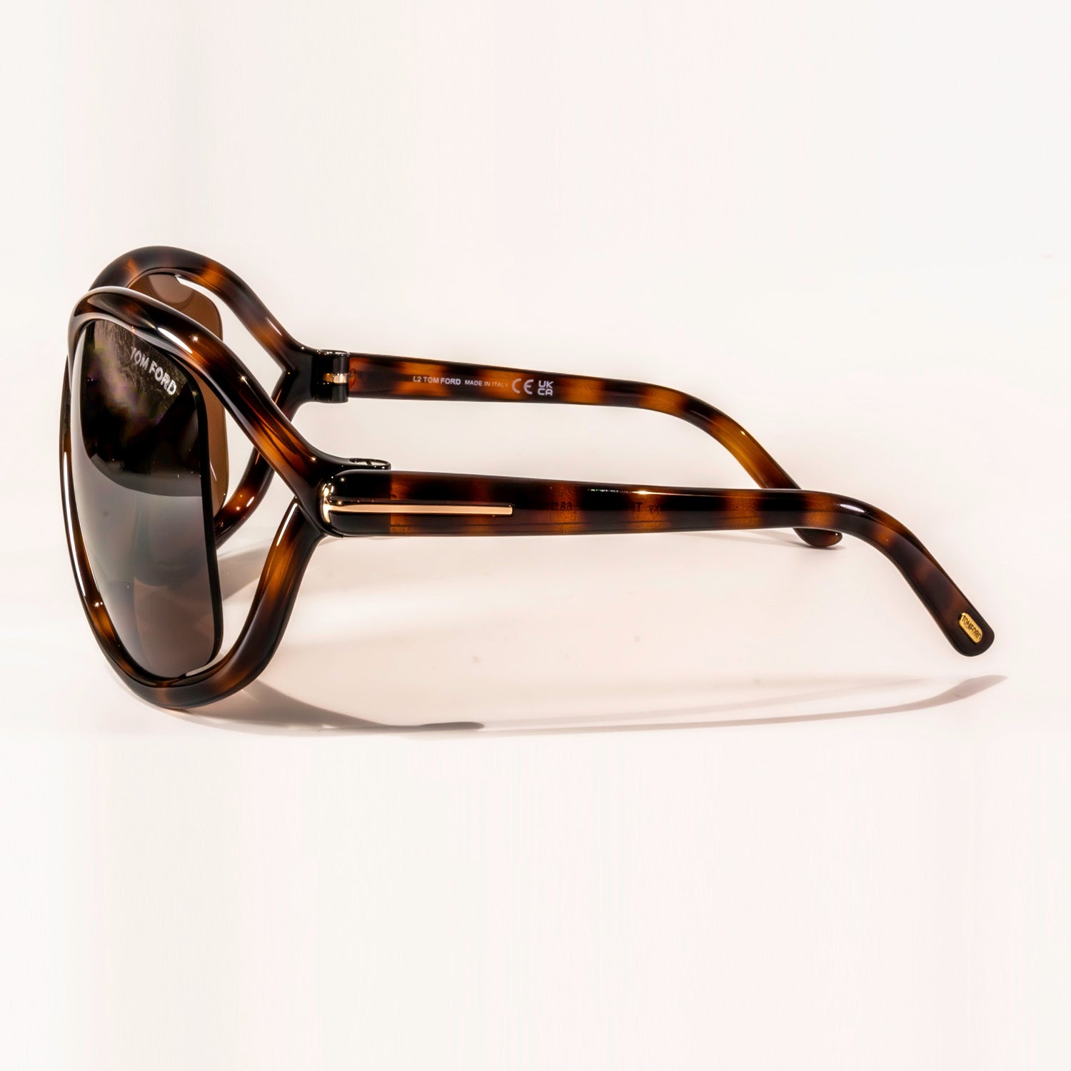 Tom Ford Bettina TF1068 full rim acetate eyeglasses in classic shape, showcasing elegant design and premium quality.