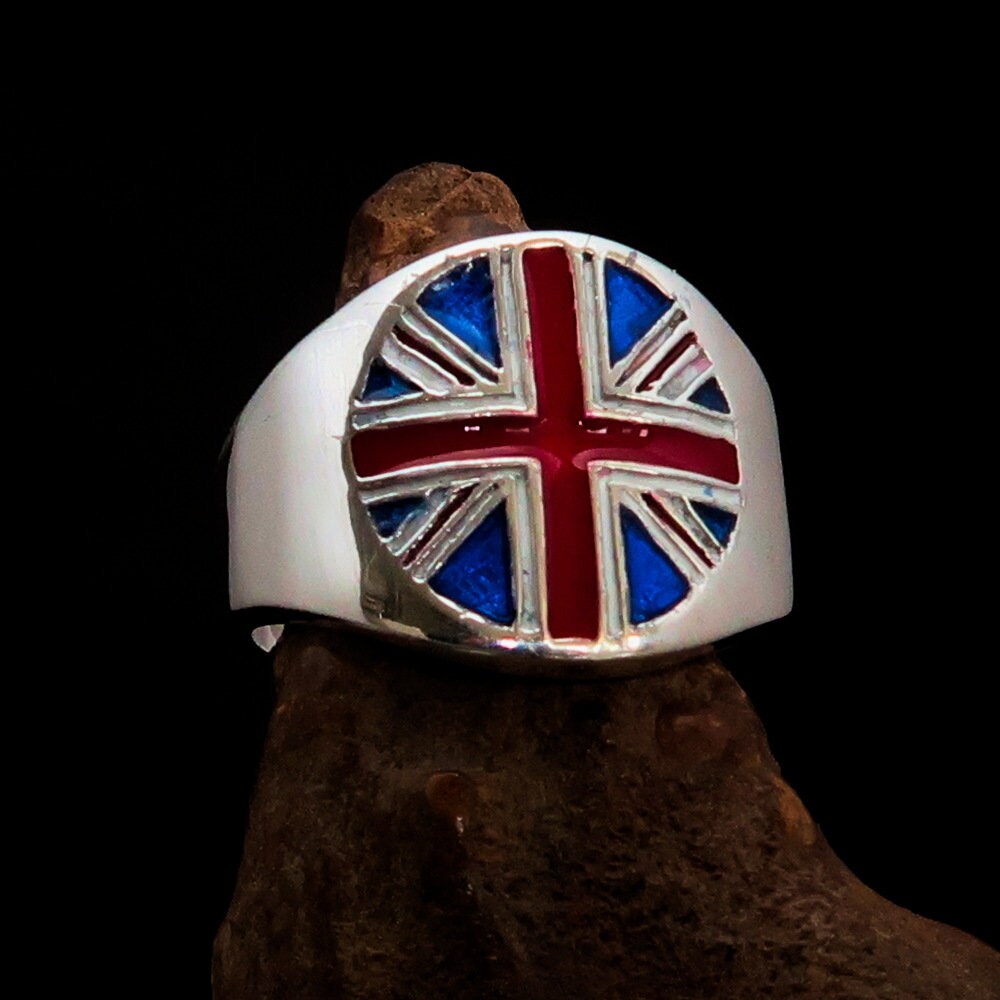 Sterling silver Union Jack pinky ring showcasing the national flag of the UK with a mirror-polished finish.