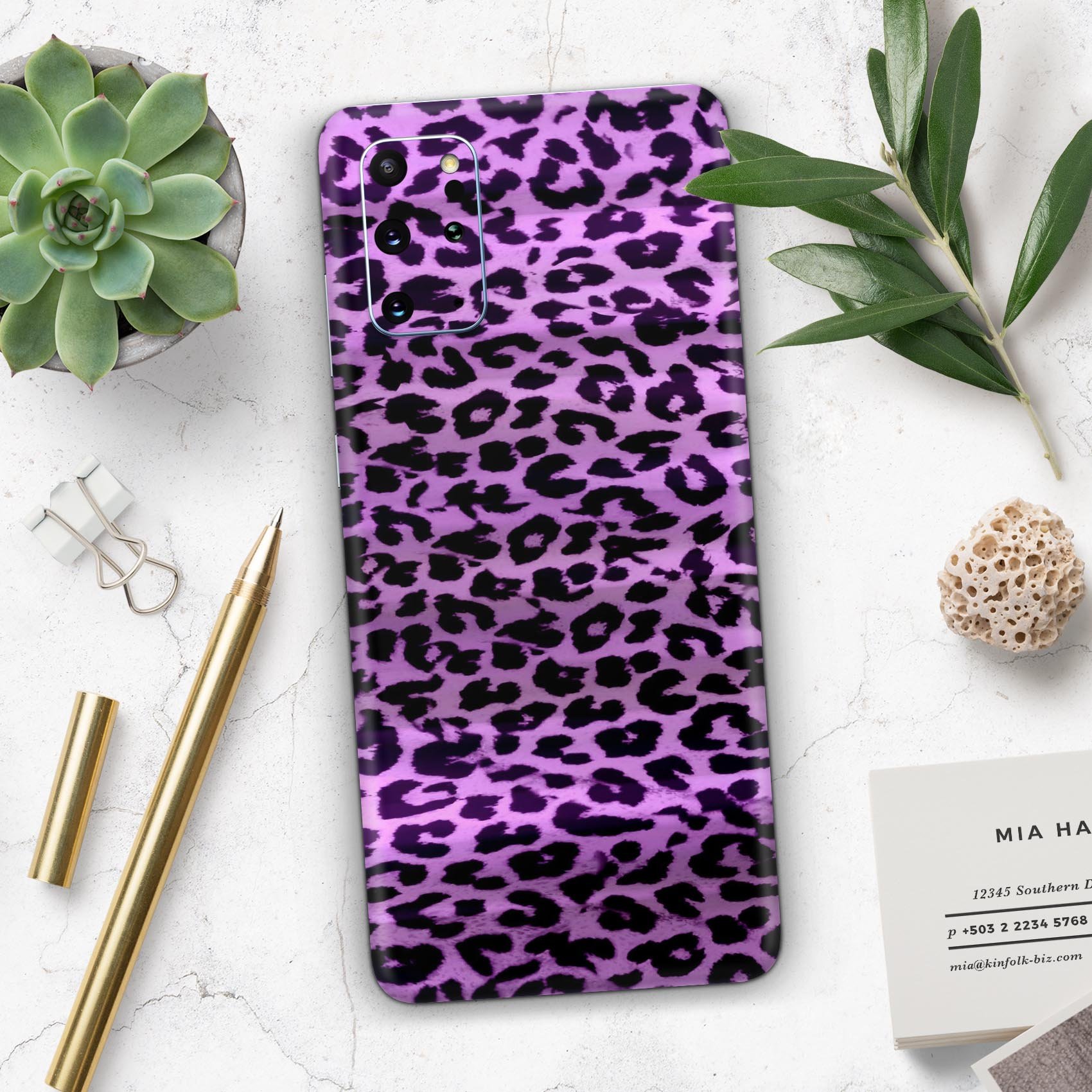 Vivid Purple Leopard Print Skin-Kit for Samsung Galaxy S-Series, showcasing vibrant colors and stylish design.