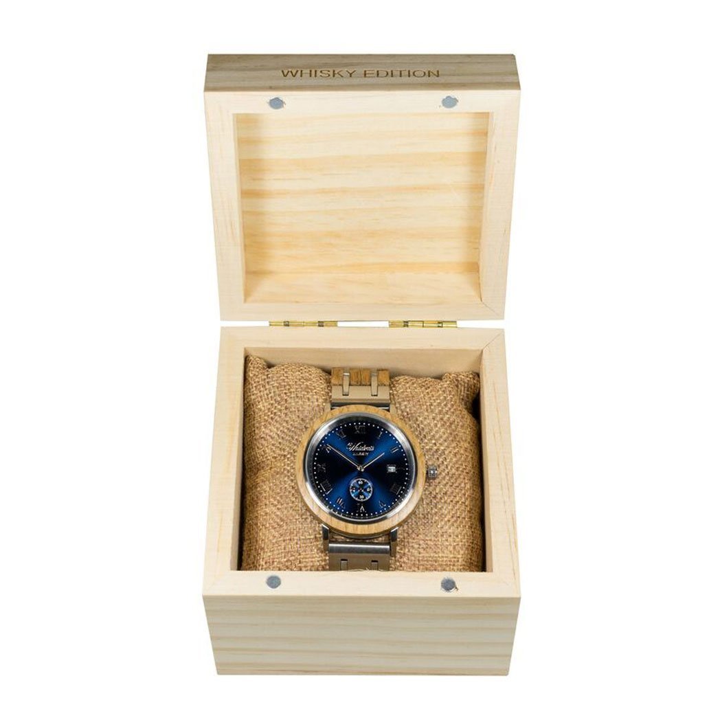 Waidzeit Whisky James Men wristwatch made from upcycled whisky barrel wood, featuring a dark blue dial and wooden strap.