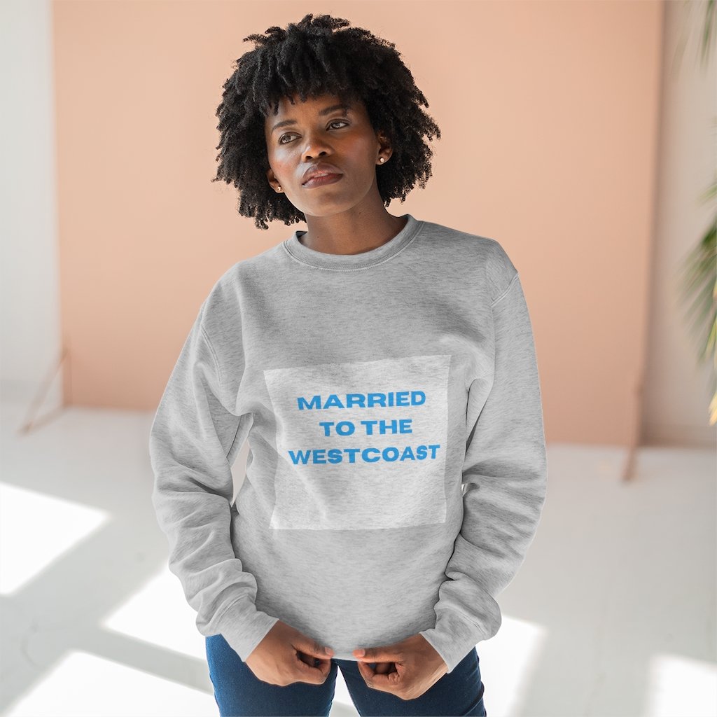 Westcoast Lover Cozy Crew Neck Sweater in soft fleece fabric, showcasing its tight-knit construction and regular fit.