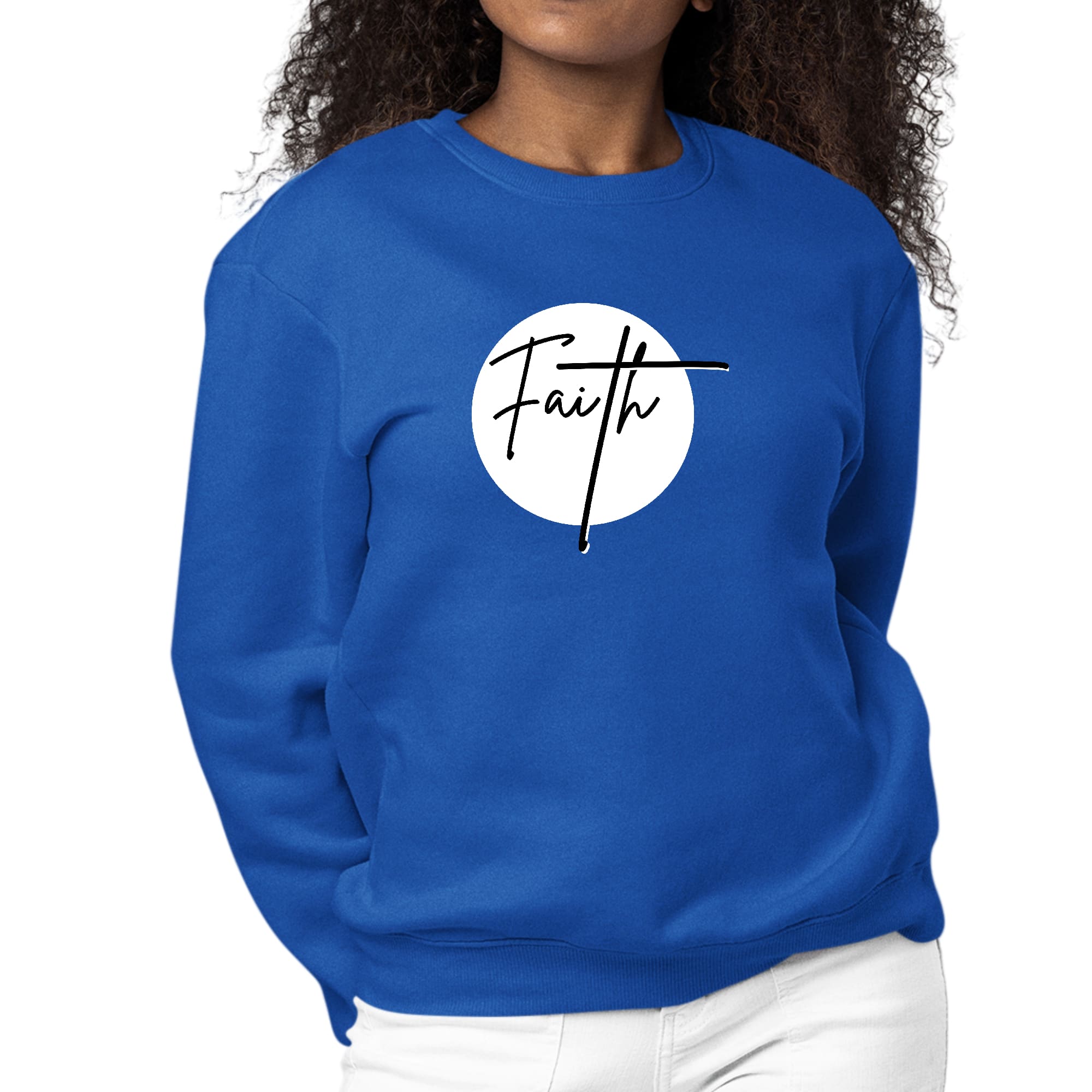 Women's Graphic Sweatshirt with Faith print in black and white, featuring long sleeves and a crewneck design, perfect for casual wear.