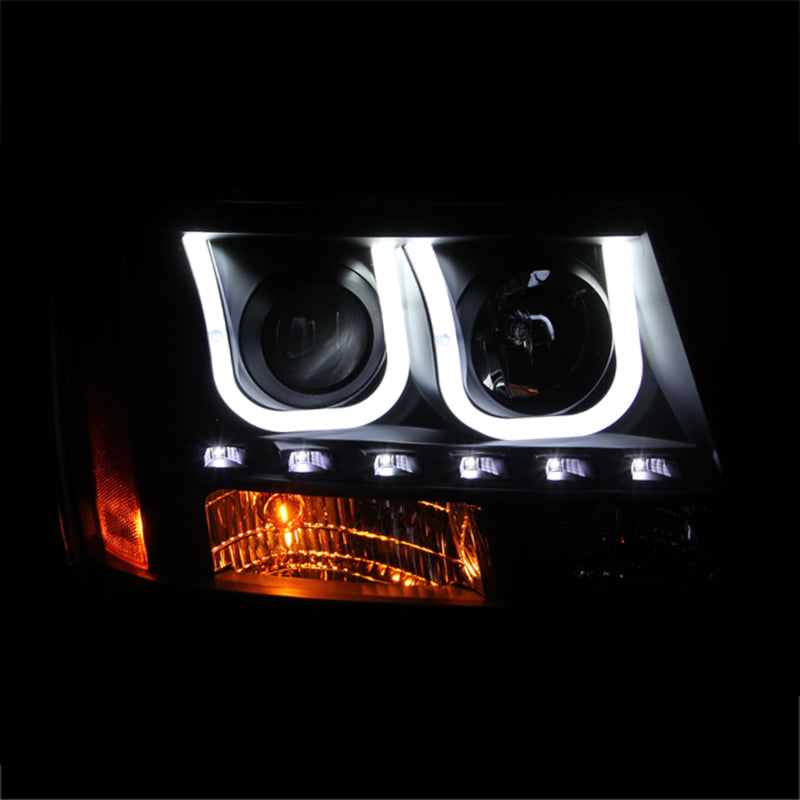 ANZO 2007-2013 Chevrolet Avalanche Projector Headlights with U-Bar in Black, showcasing clear lens and sleek design.