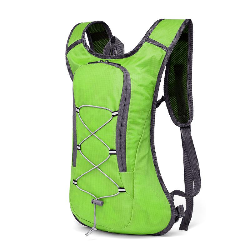 High quality outdoors and riding backpack for men and women, made of durable polyester, featuring a compact design and a drinking water bag.