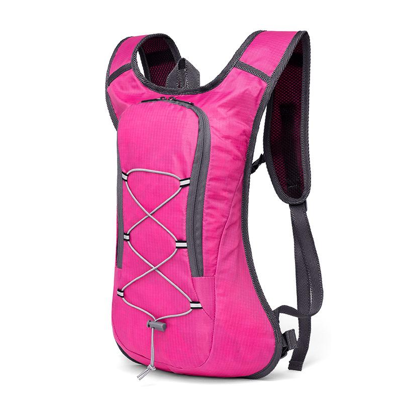 High quality outdoors and riding backpack for men and women, made of durable polyester, featuring a compact design and a drinking water bag.