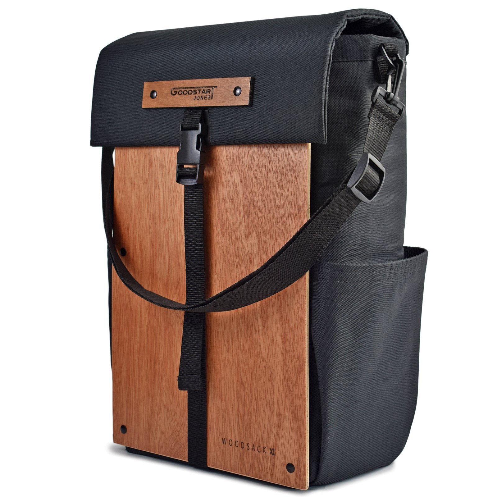 Woodsack XL Backpack in black, showcasing spacious design and padded straps for comfort.