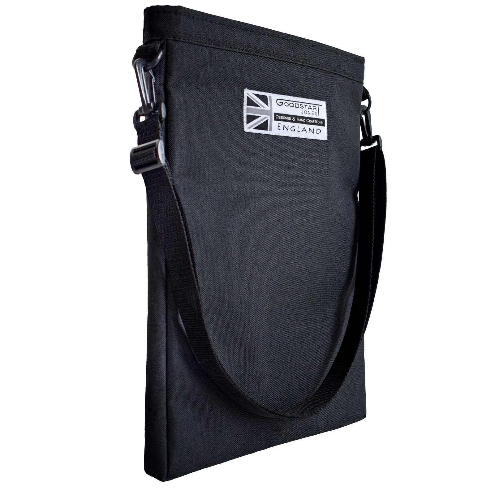 Woodsack XL Backpack in black, showcasing spacious design and padded straps for comfort.