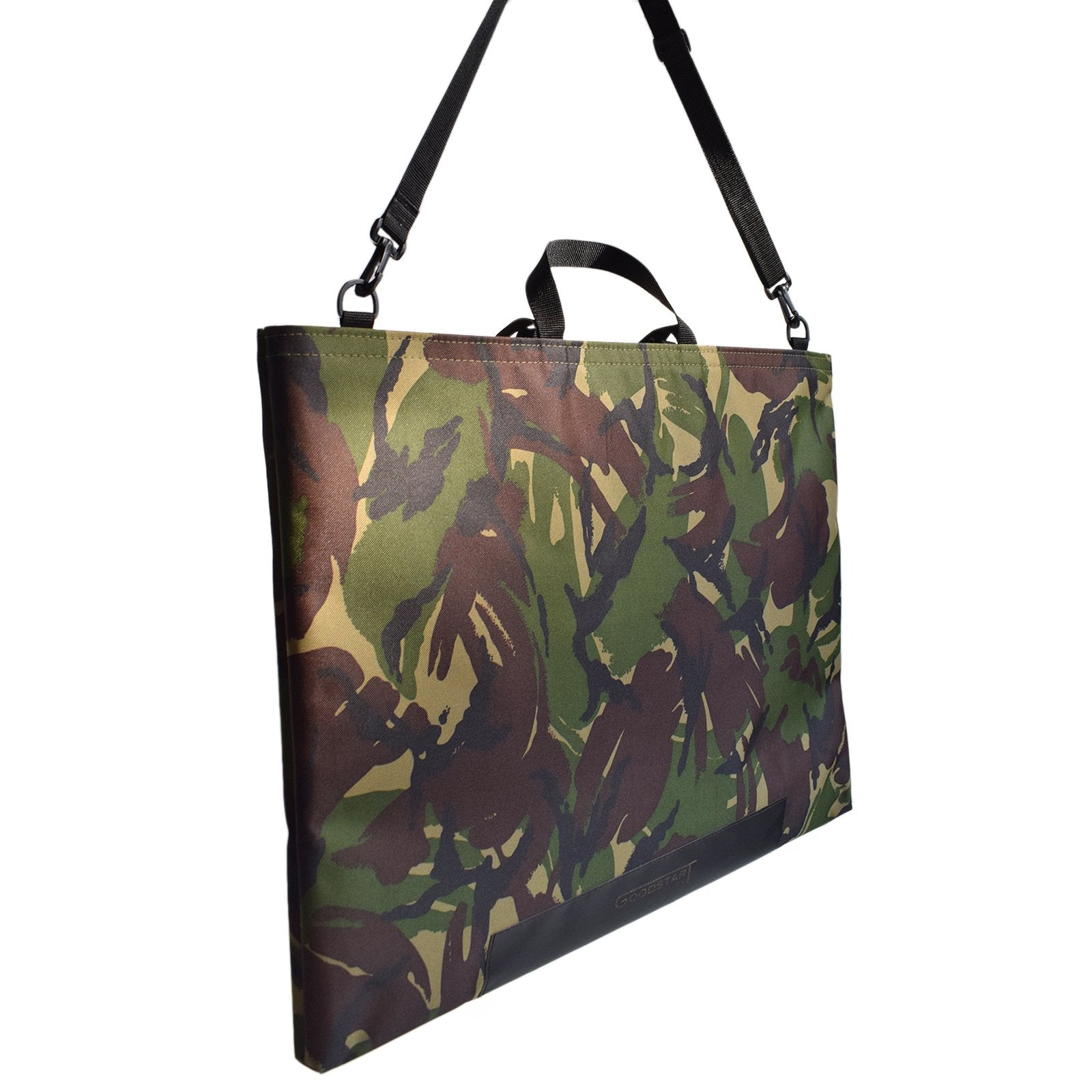 XL Tote Bag Shopper in CAMO, showcasing its spacious design and stylish camouflage pattern.