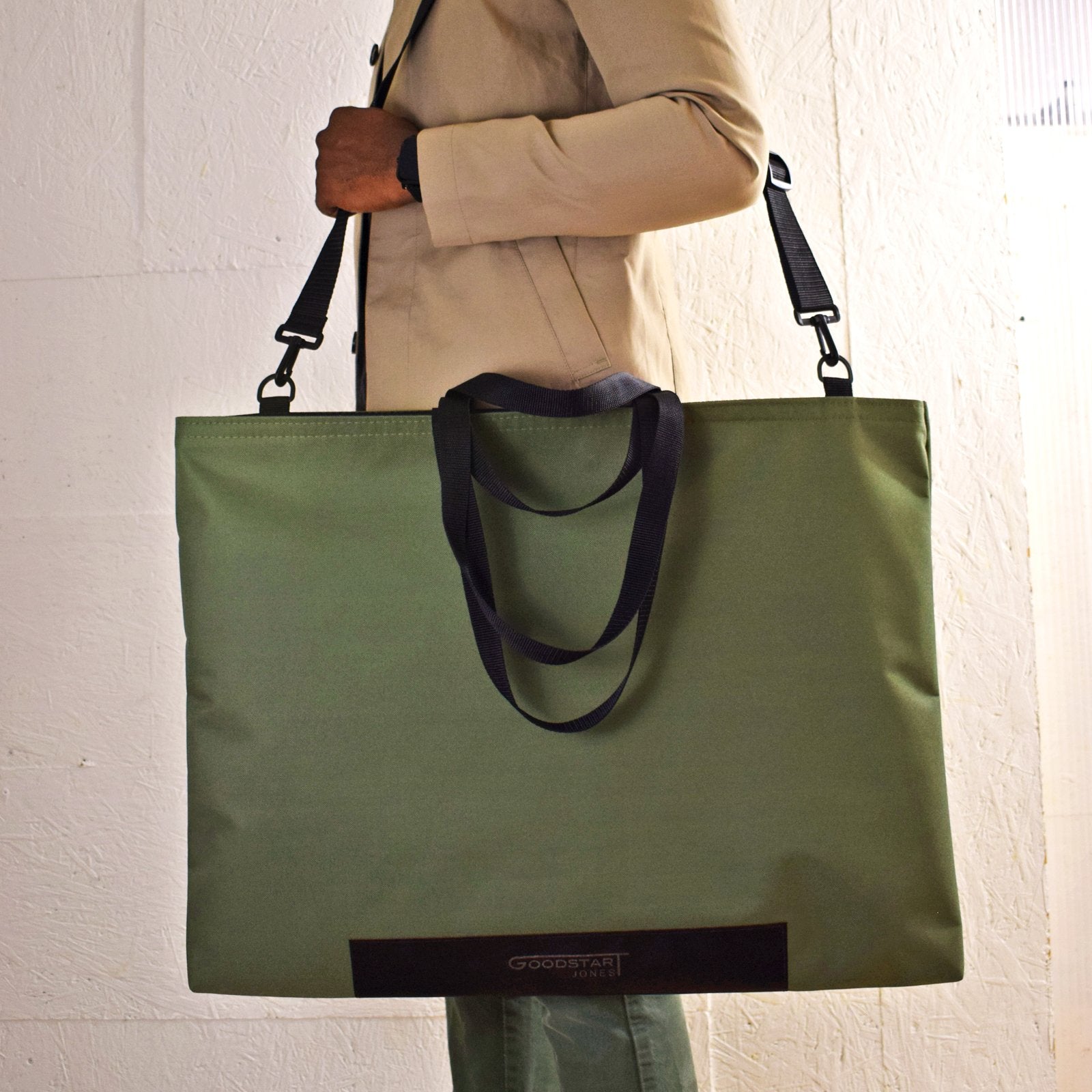 XL Tote Bag Shopper in Olive Green, spacious and stylish, perfect for shopping and daily use.