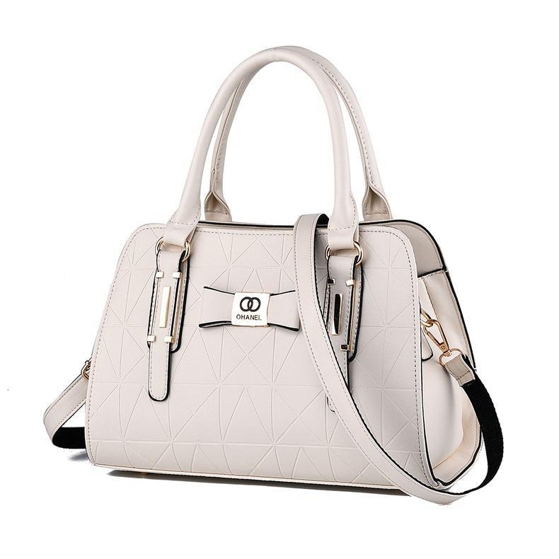 Fashion High Quality Shoulder Bag for Women made of PU leather, featuring multiple compartments and a stylish design.