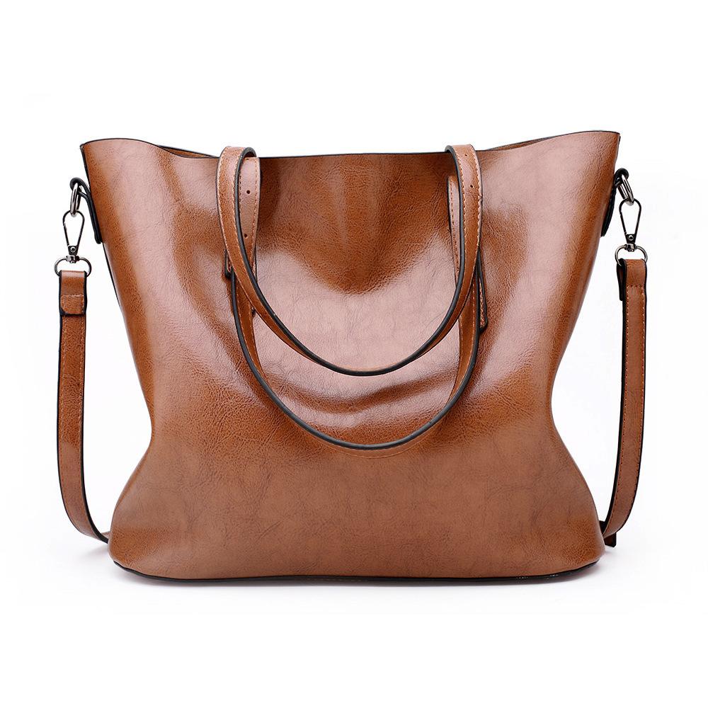 Leisure Fashion Simple Shoulder Bag for Ladies in stylish PU leather, featuring a comfortable shoulder strap and elegant alloy accents.