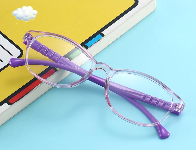 EP new children's anti-blue light flat mirror glasses in retro elliptical design with vibrant jelly colors, suitable for kids.