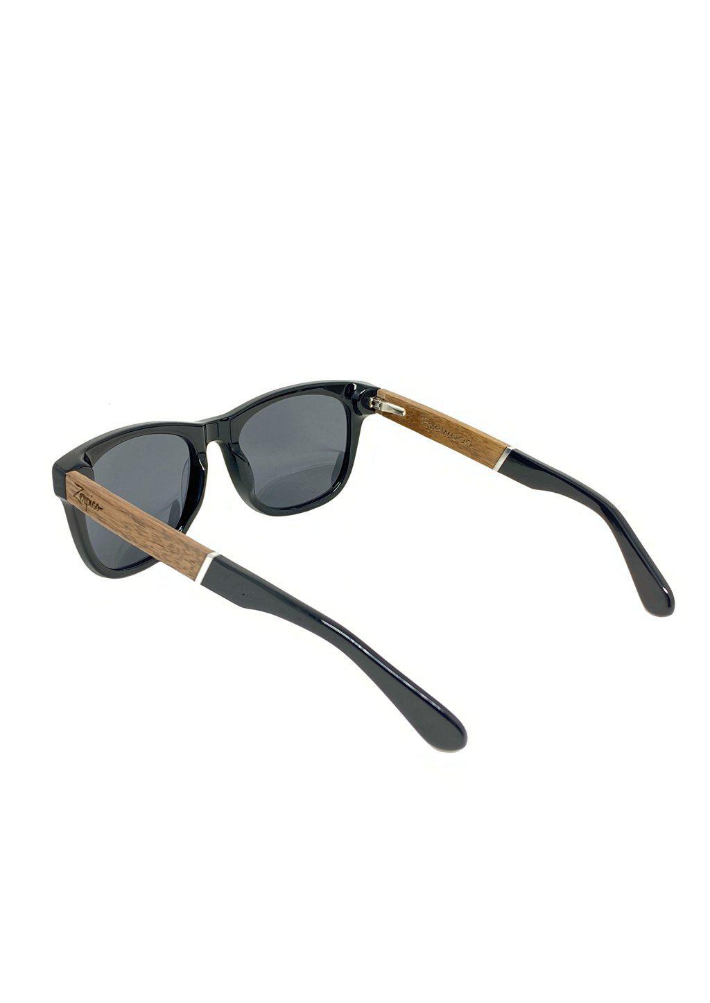 Eyewood Fusion - Viper wooden sunglasses in a round wooden case with microfiber pouch.