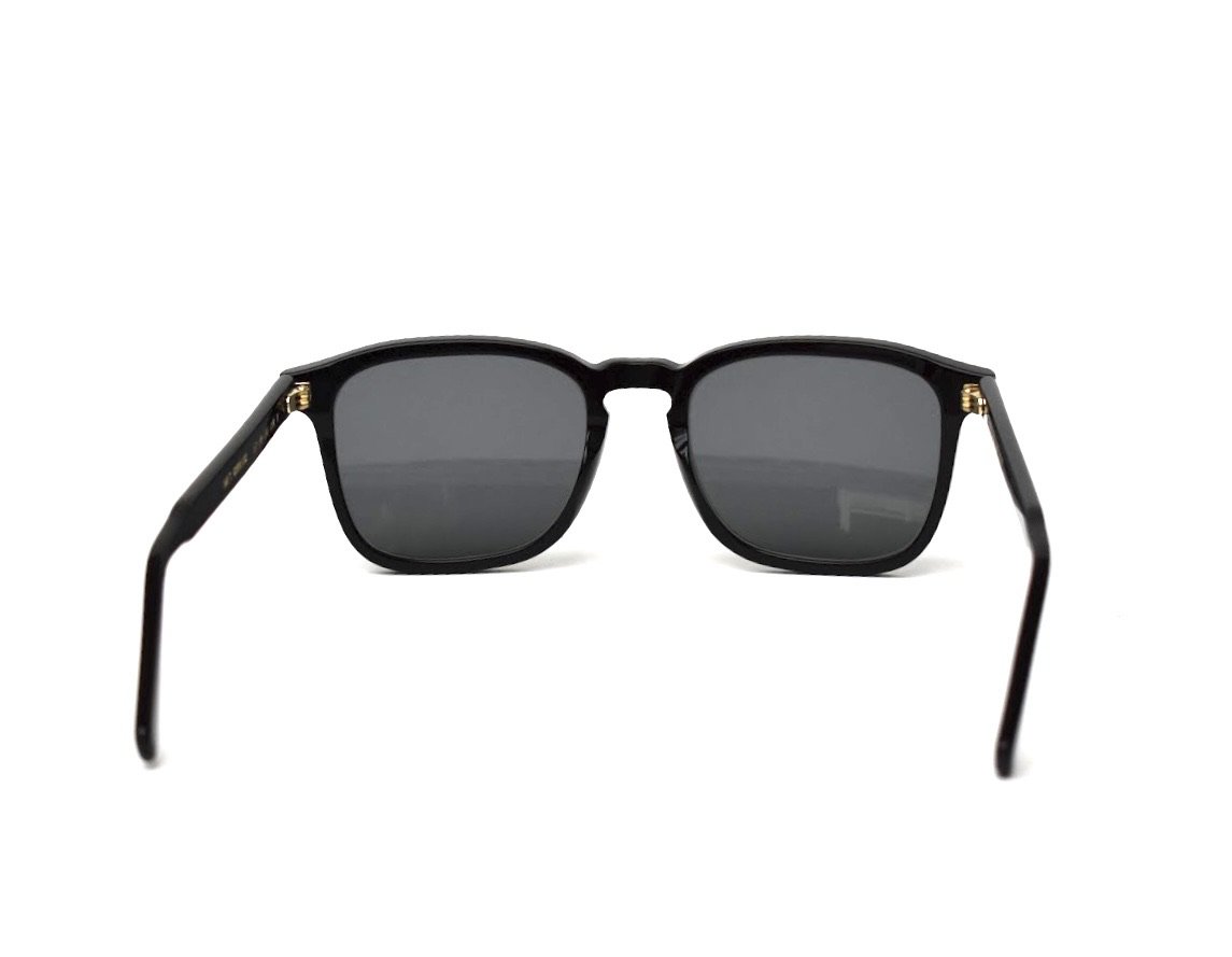 Kozy Cruiser Black eyewear featuring a sleek black acetate frame and Zeiss CR39 lenses.