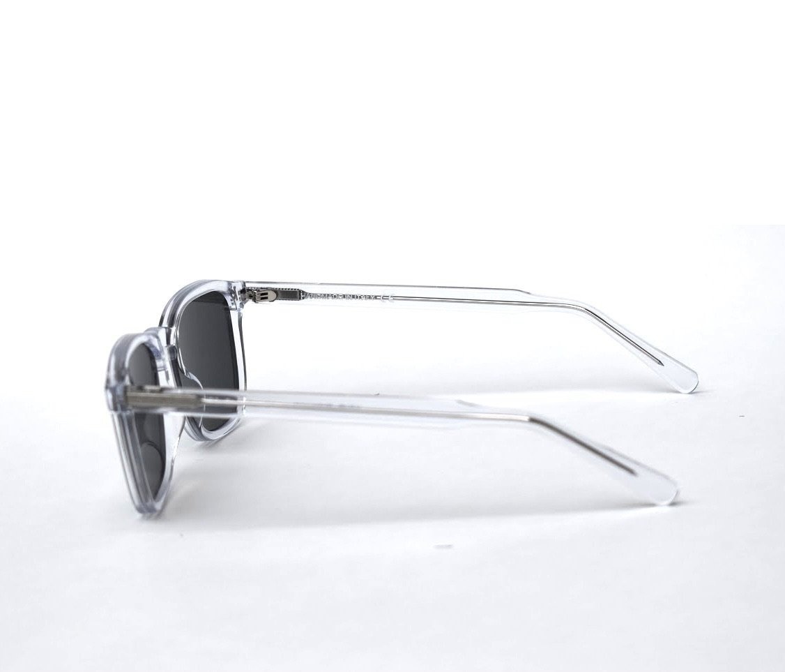 Kozy Cruiser Crystal eyewear featuring a stylish acetate frame and Zeiss CR39 lenses.