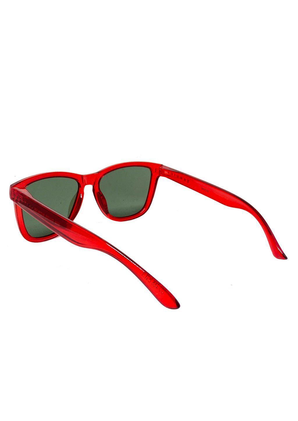 MOOD Wayfarer V2 - Deco sunglasses featuring a red transparent frame and green lenses, perfect for stylish outdoor adventures.