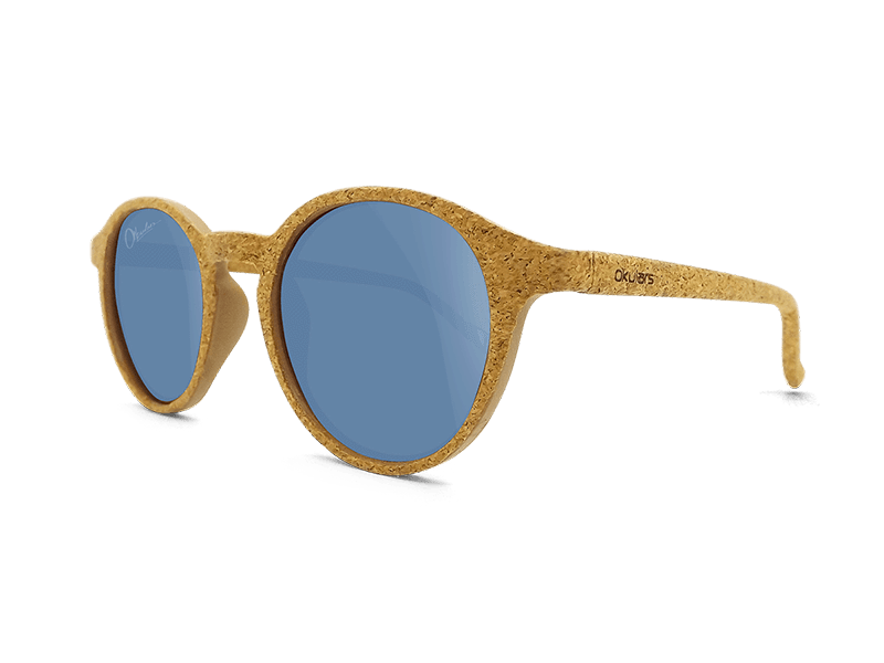 Okulars® Oak Still sunglasses with transparent blue lenses and natural cork frame, showcasing a stylish and lightweight design.