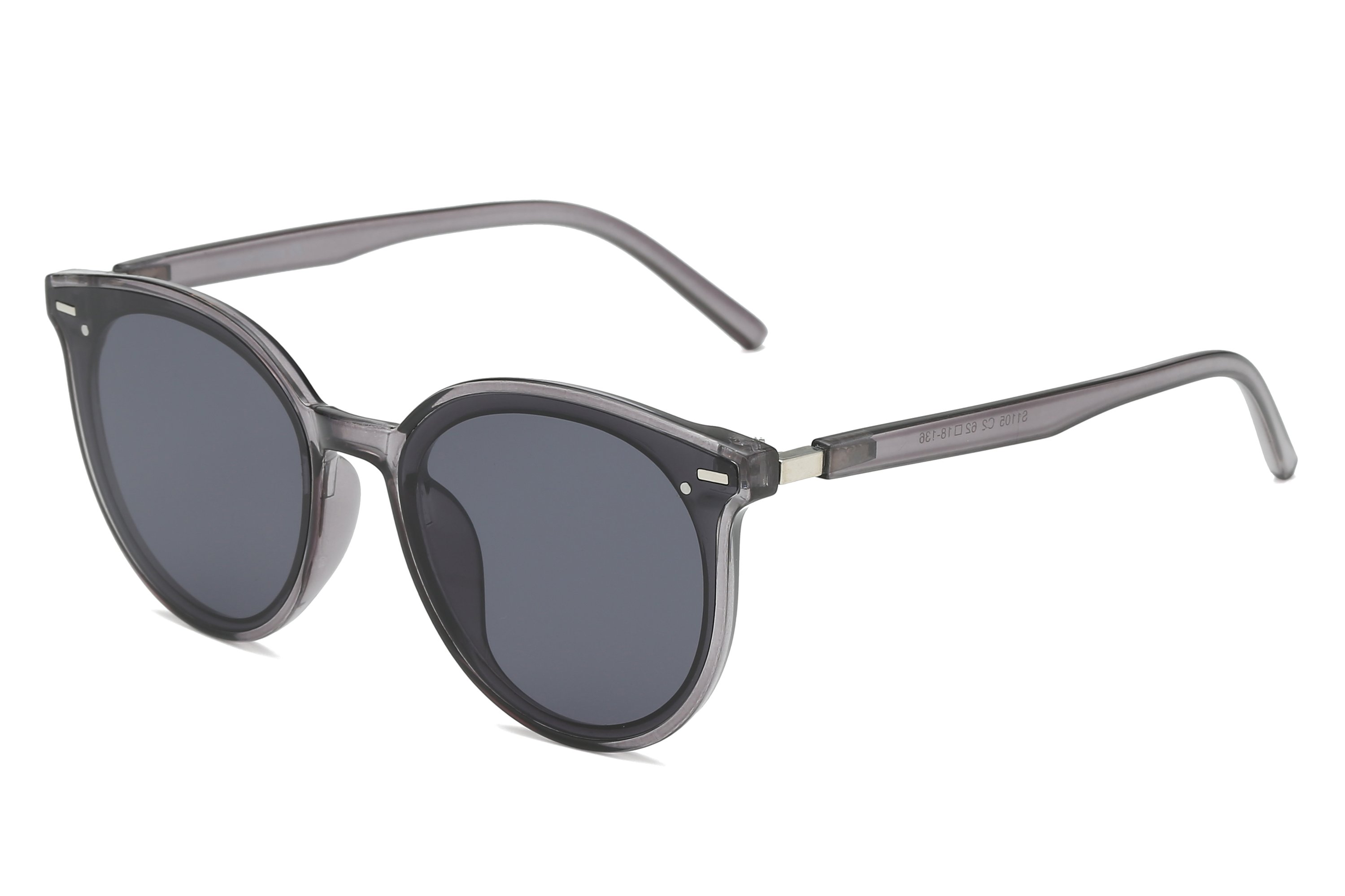 Yasmine sunglasses featuring a stylish plastic frame and polycarbonate lenses, designed for UV protection and comfort.