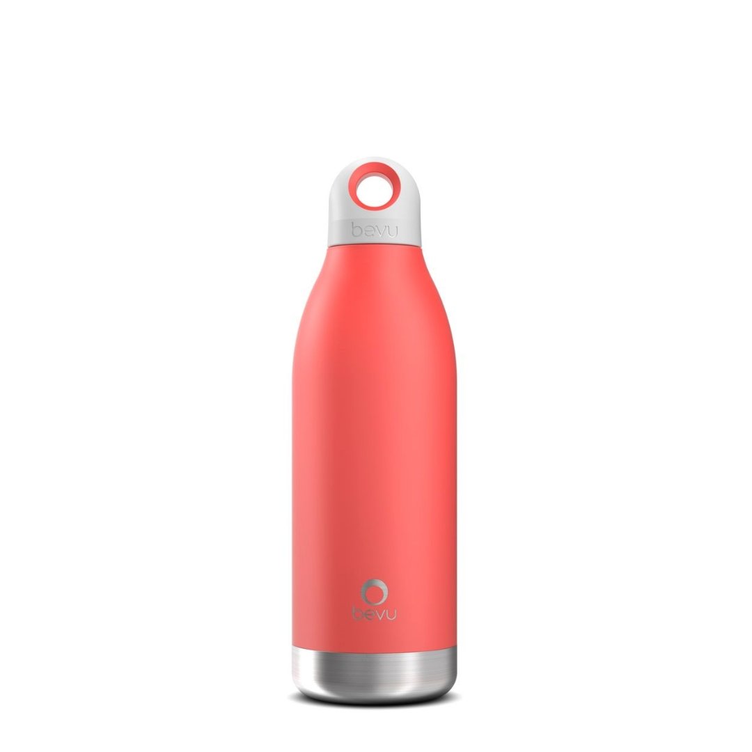 Bevu® DUO Insulated Bottle in various colors, showcasing its sleek design and double vacuum insulation features.