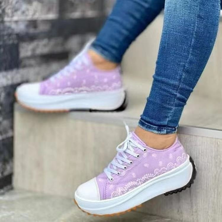 Fashion Women Sneakers in a stylish canvas pattern, perfect for casual sports and everyday wear.