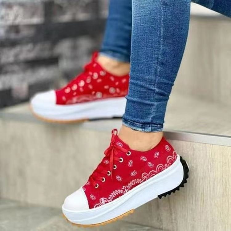 Fashion Women Sneakers in a stylish canvas pattern, perfect for casual sports and everyday wear.