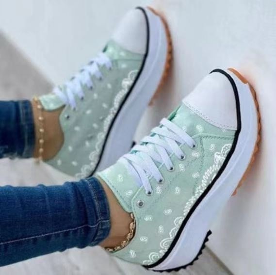 Fashion Women Sneakers in a stylish canvas pattern, perfect for casual sports and everyday wear.