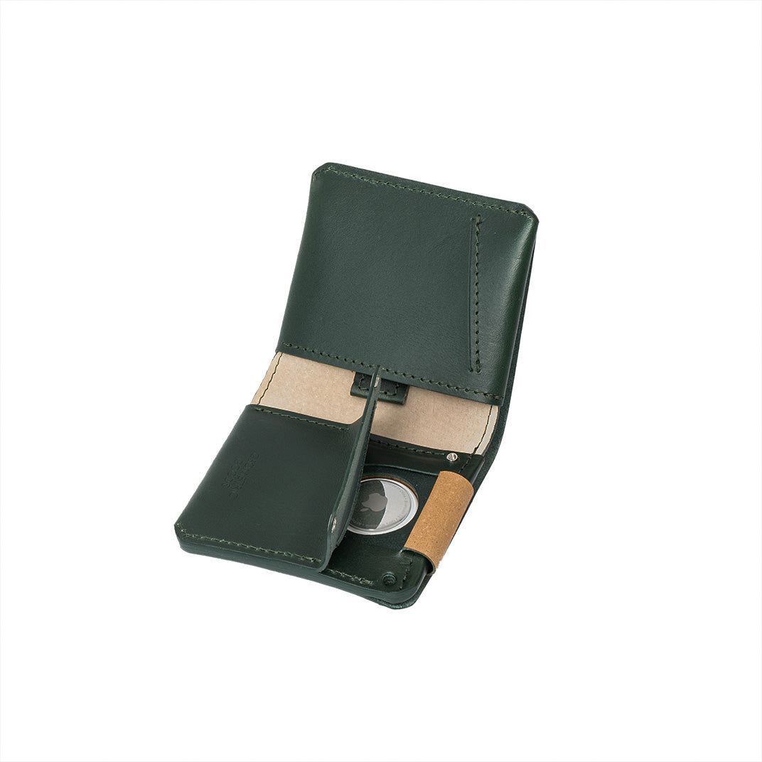 AirTag Wallet - Leather Billfold 2.1 showcasing premium Italian leather with a hidden AirTag pocket, designed for style and security.