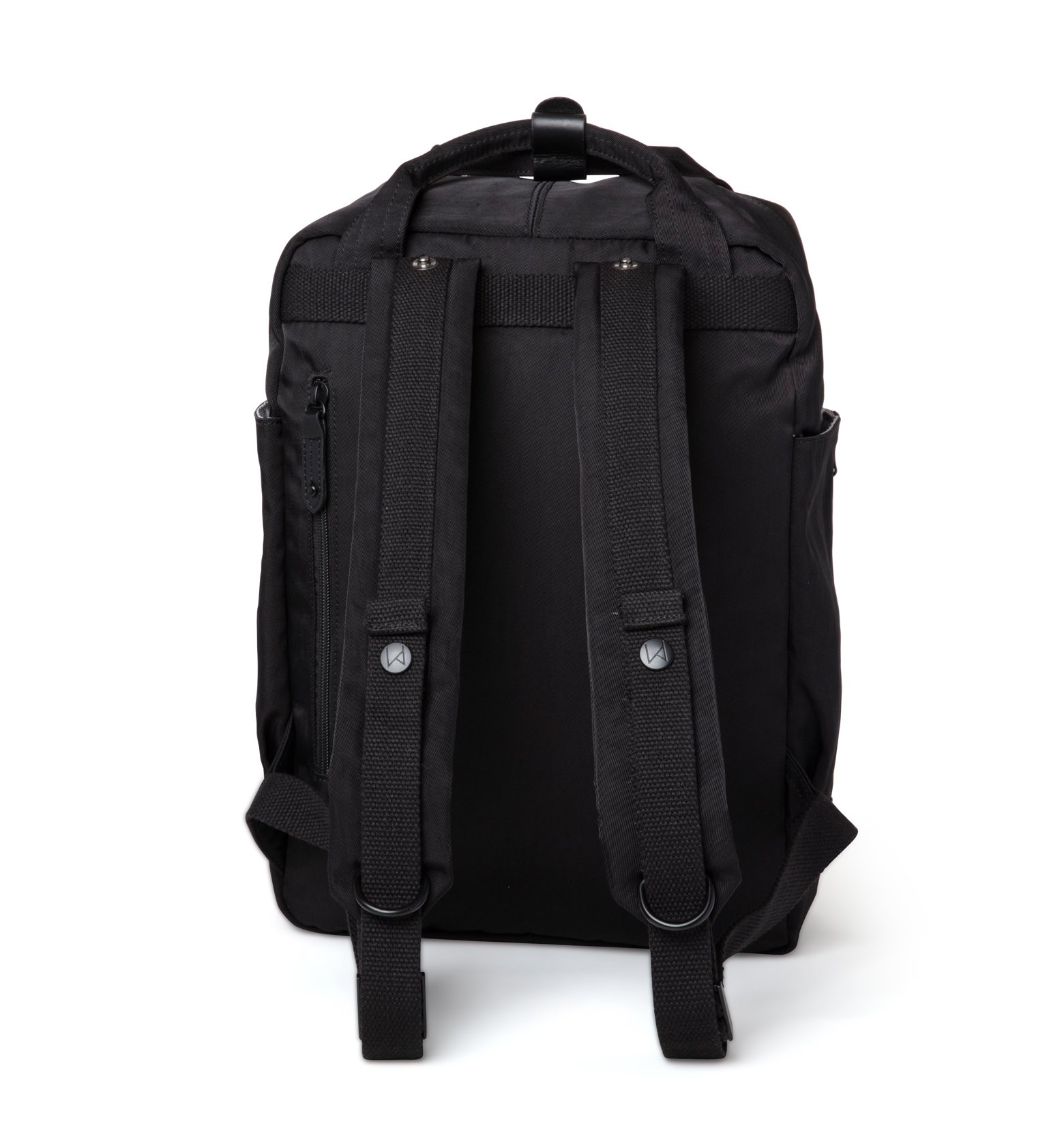 Cama (M) Black backpack featuring a sleek design, oversized square shape, and genuine leather accents, ideal for everyday use.