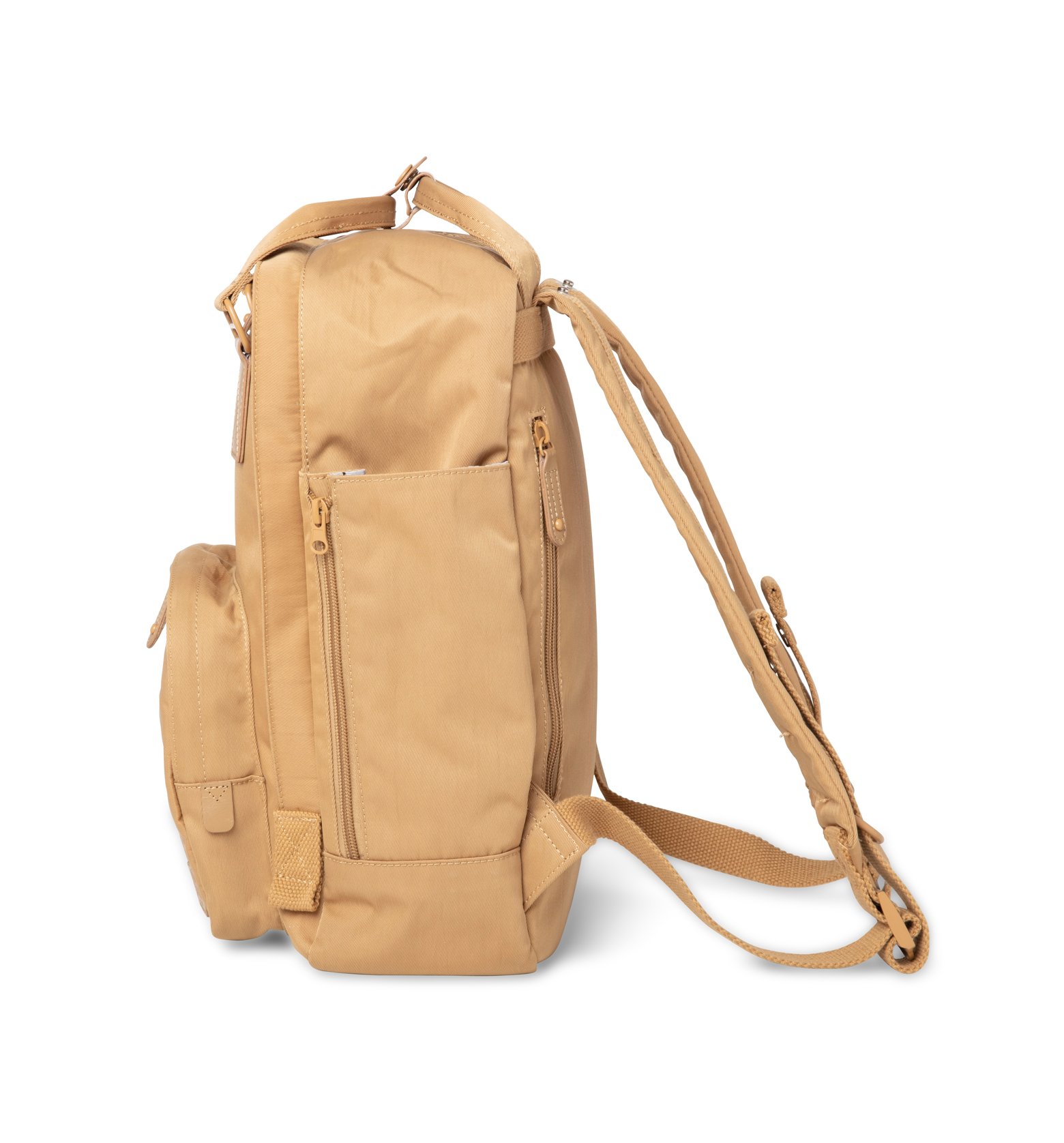 Cama (M) Caramel backpack featuring oversized square shape, water-repellent nylon, and leather accents.