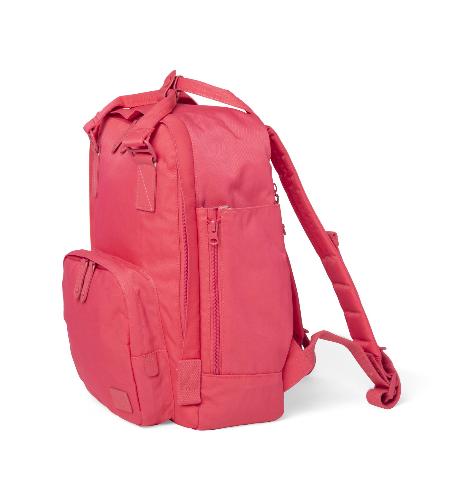 Cama (M) Crimson backpack featuring a sleek design, water-repellent nylon, and leather accents, ideal for daily use.