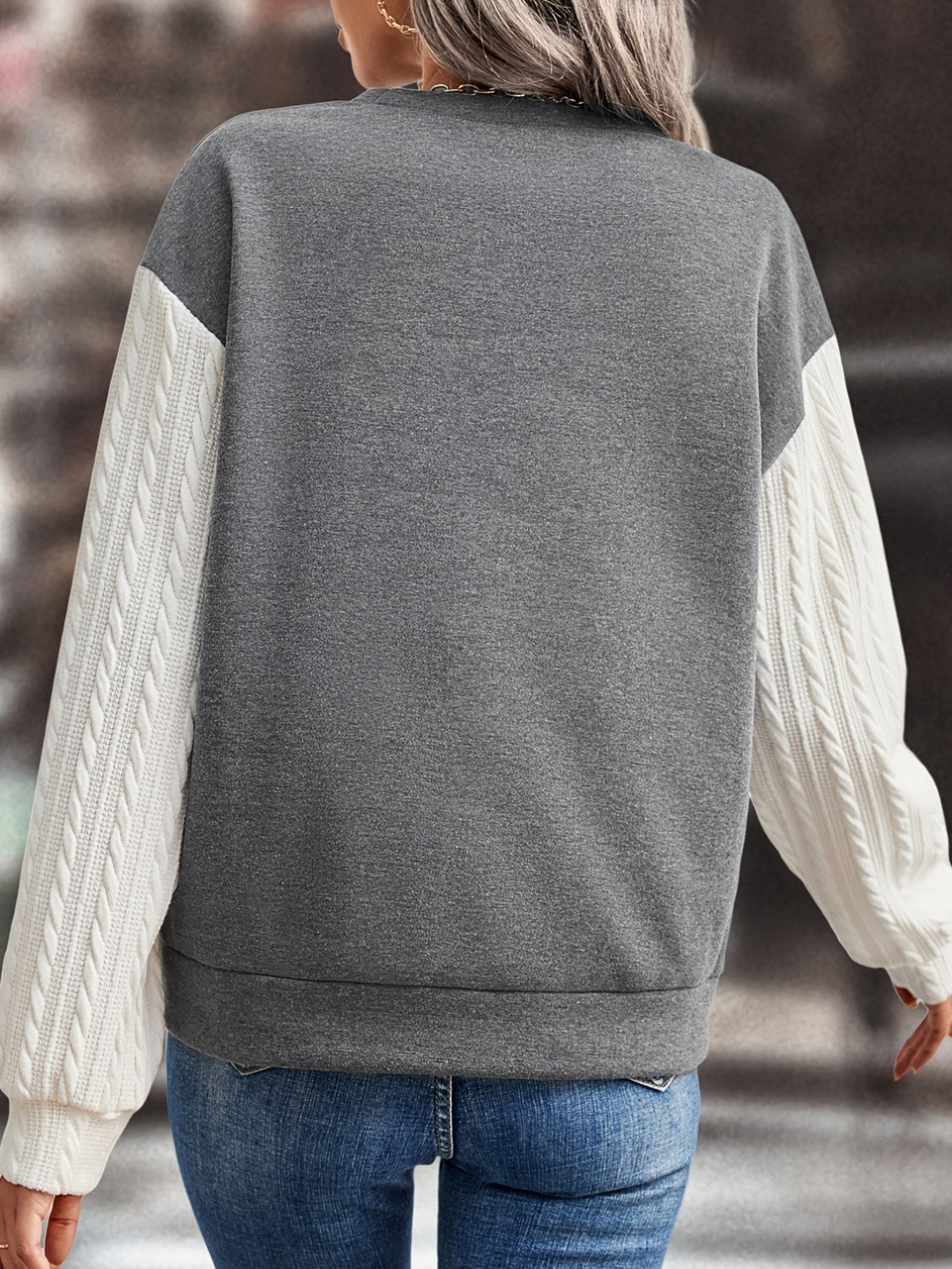 Contrast Round Neck Long Sleeve Sweatshirt in a stylish design, showcasing its round neck and long sleeves, made from 100% polyester.