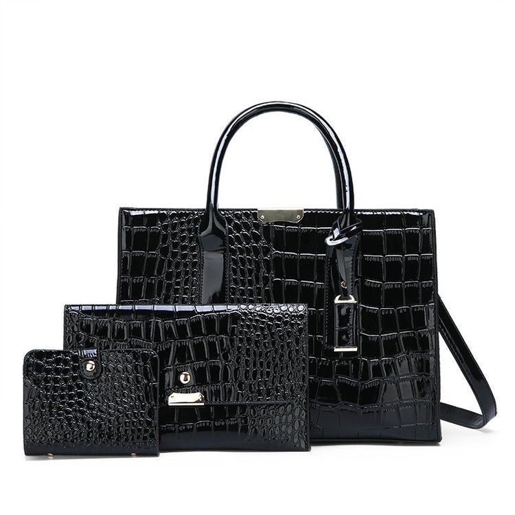 European Style Solid Color Crocodile Pattern Handbag in a chic design with a zipper closure, showcasing its elegant crocodile texture.