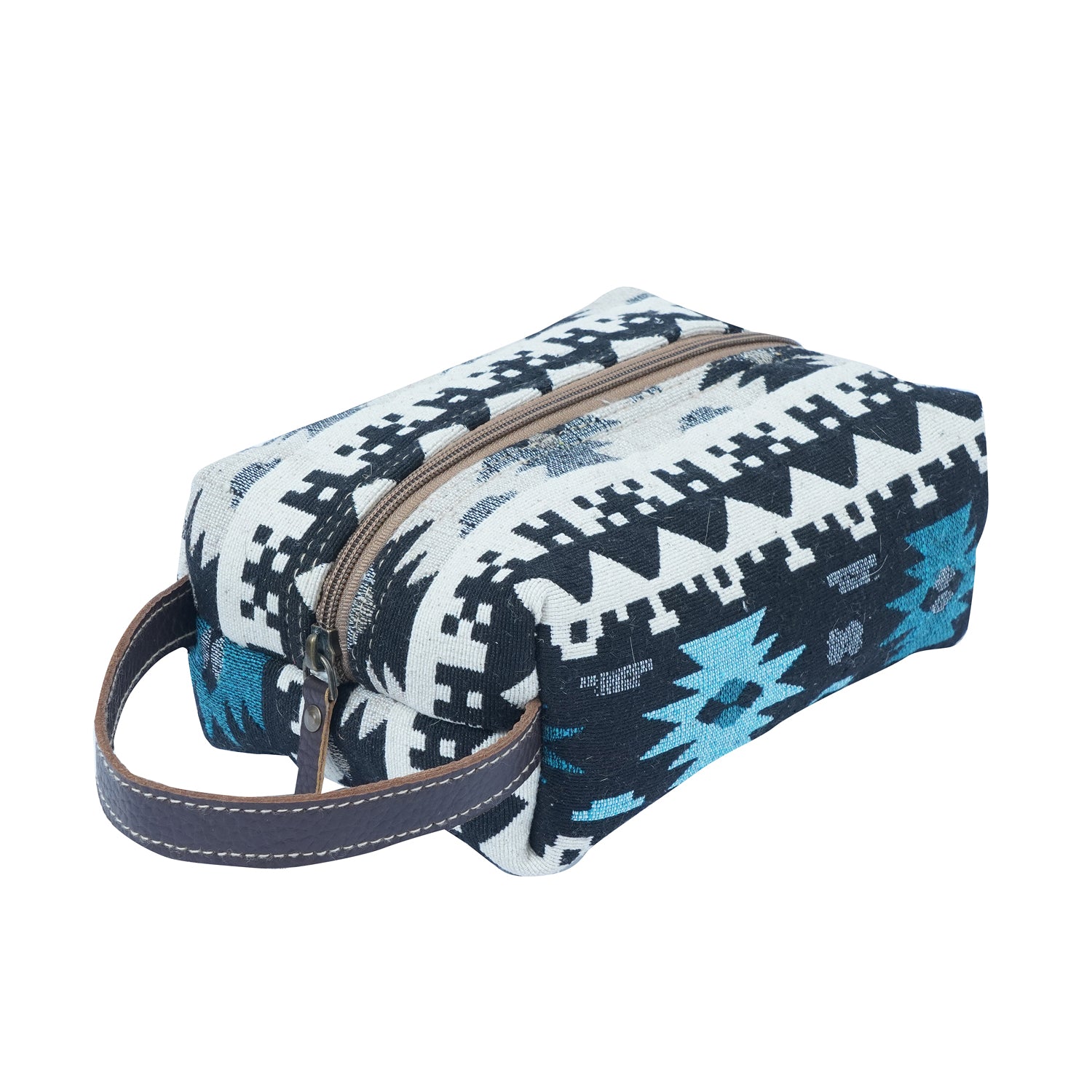 Hyn Dopp Kit made of cotton fabric and leather, showcasing its stylish design and spacious interior.