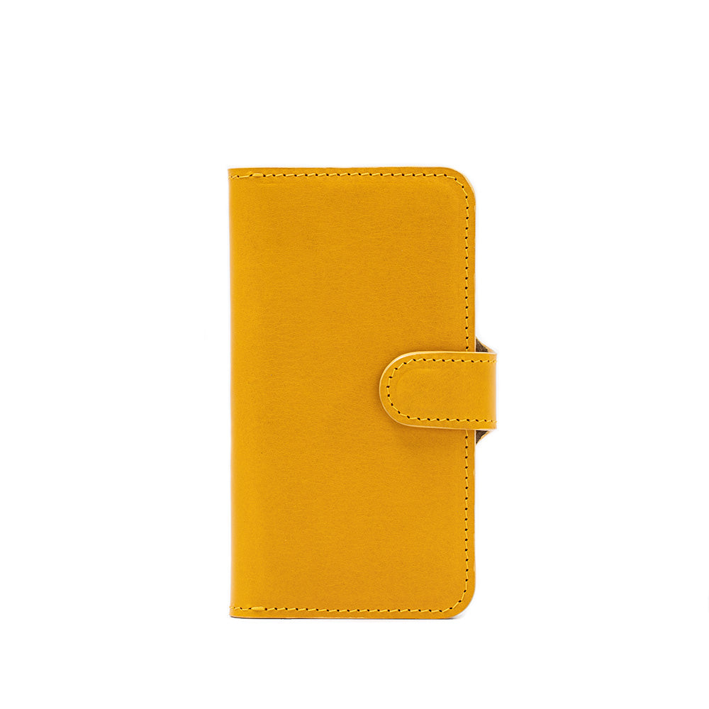 iPhone 14 Top-Grain Leather Folio Case Wallet in classic design, showcasing premium leather and MagSafe feature.