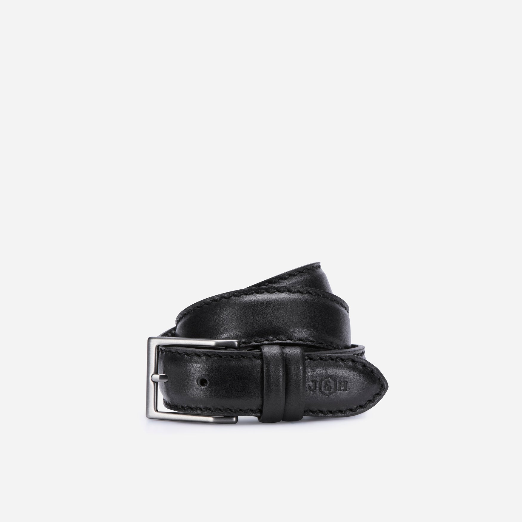 Men's black belt featuring intricate stitching, perfect for any outfit.