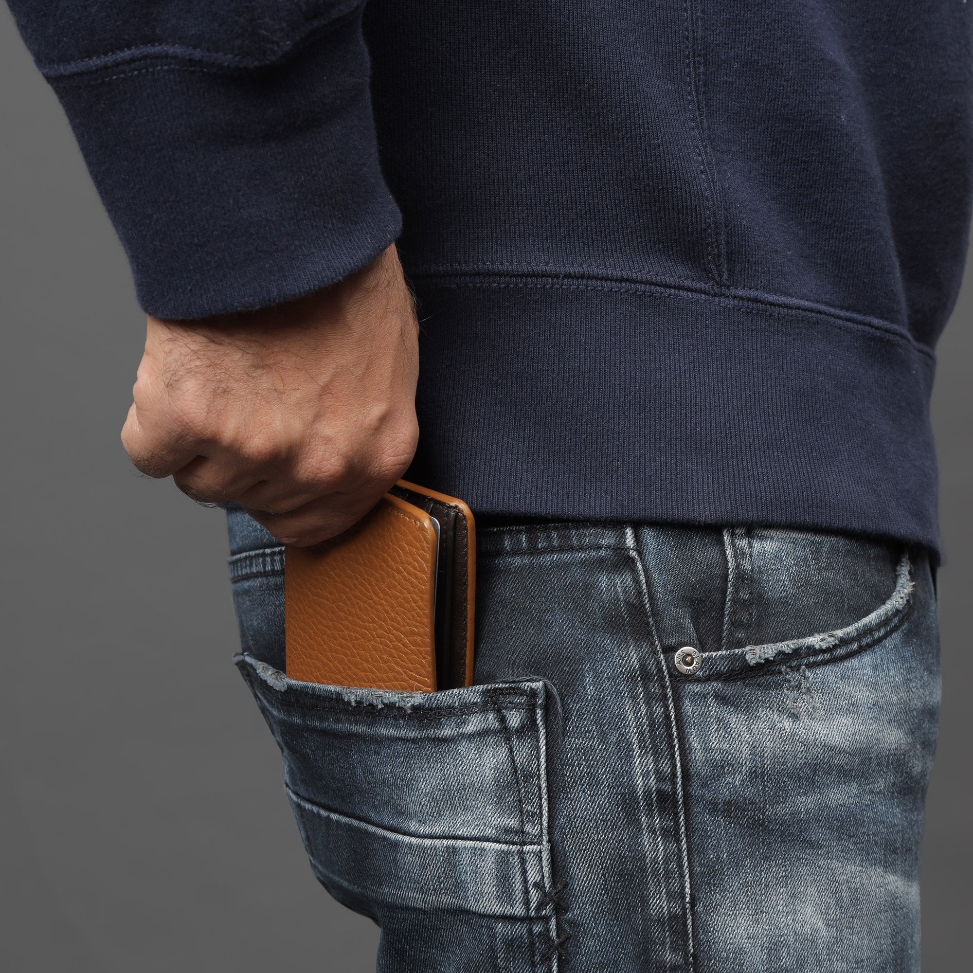 A sleek Minimal Wallet made of premium genuine leather, featuring multiple card pockets and a compact design.