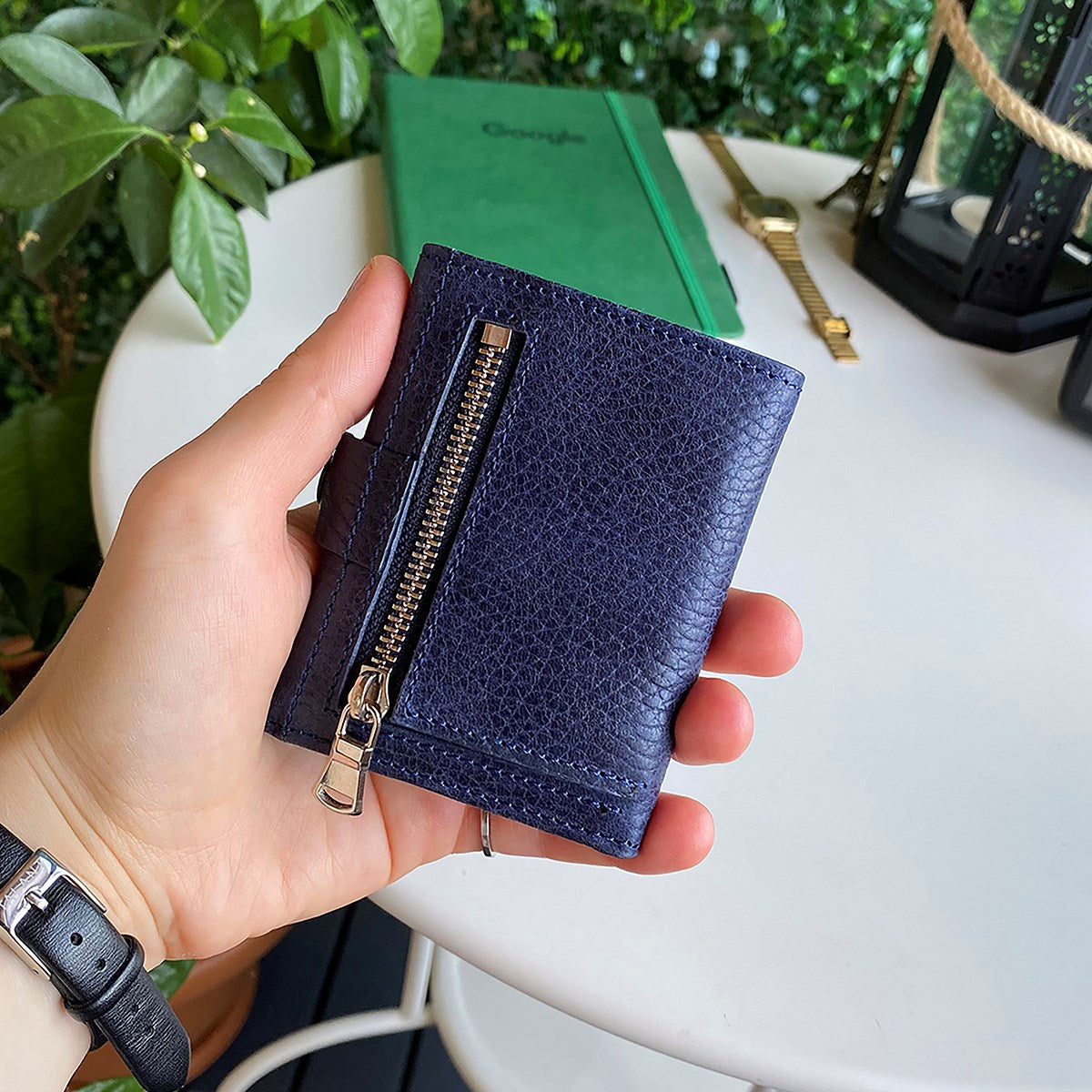 Montana Genuine Leather Luxury RFID Protection Card Holder, showcasing its sleek design and premium craftsmanship.