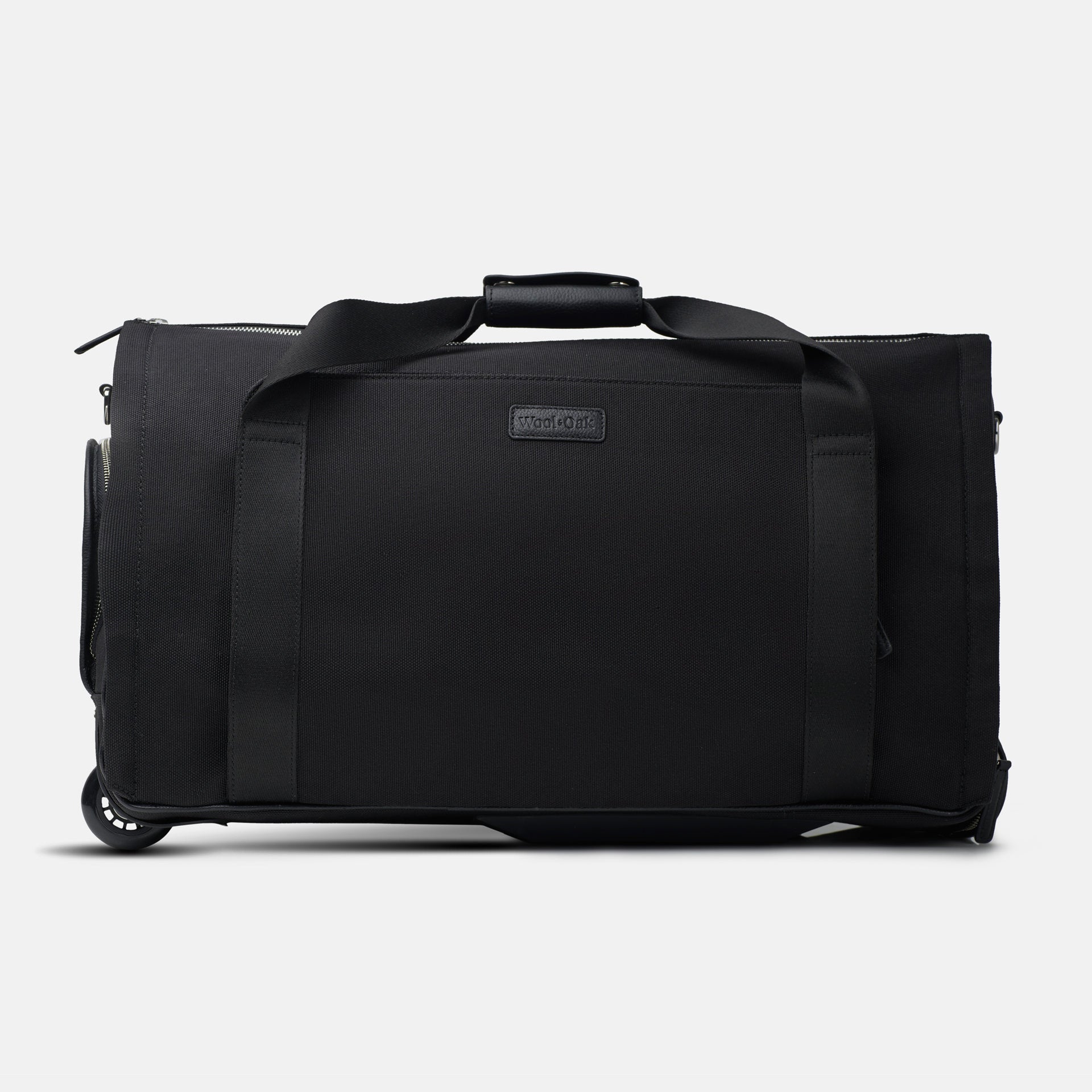 NOVA Large duffle bag featuring a minimalist design, rolling trolley convenience, and multiple pockets for organized travel.