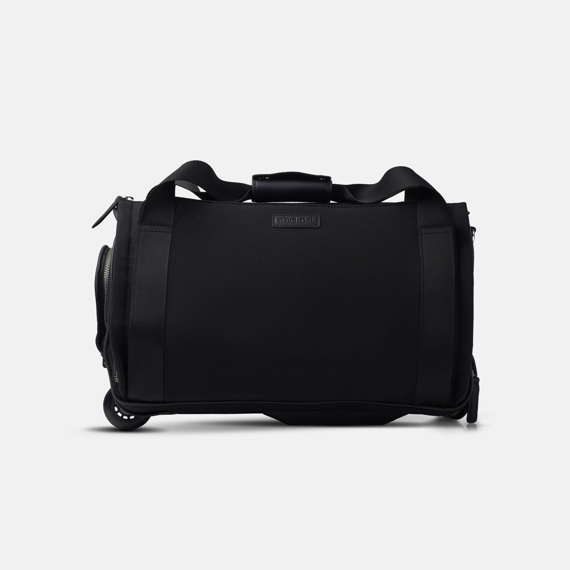 NOVA Small duffle bag featuring a minimalist design, rolling trolley convenience, and multiple storage pockets.