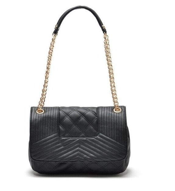 One-shoulder double-chain messenger bag for women, featuring a stylish horizontal square design and soft surface.