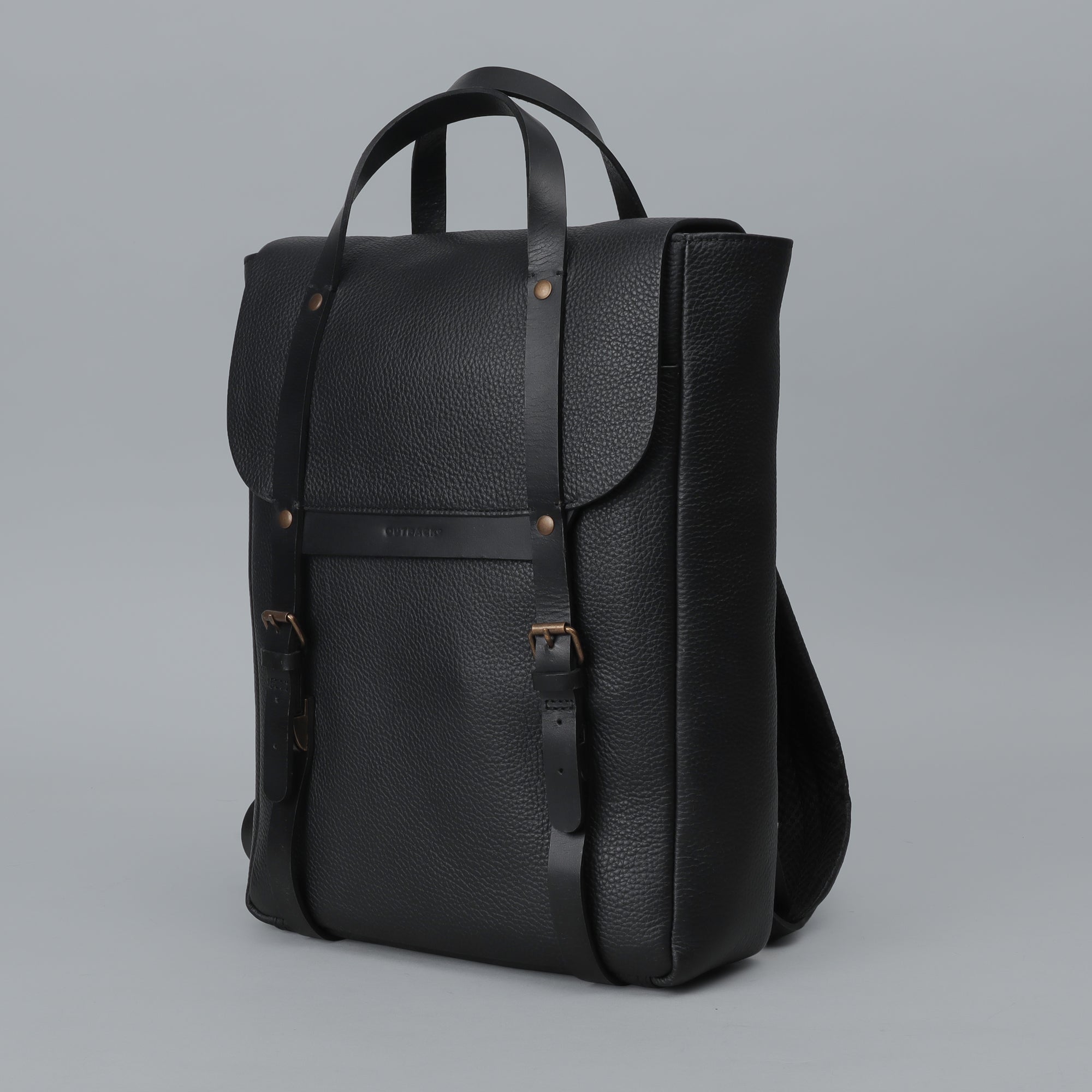 Oslo Leather Backpack made from premium full grain leather, featuring multiple pockets and adjustable straps, ideal for daily use.