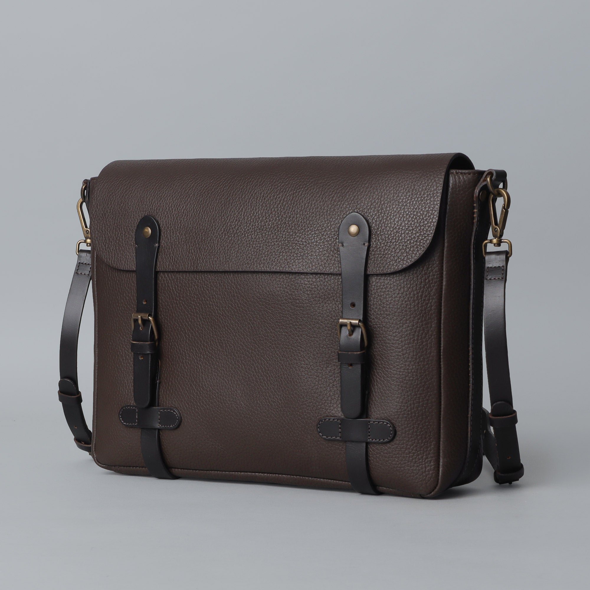 Oslo Leather Messenger Bag showcasing premium full grain leather, spacious compartments, and a comfortable shoulder strap.