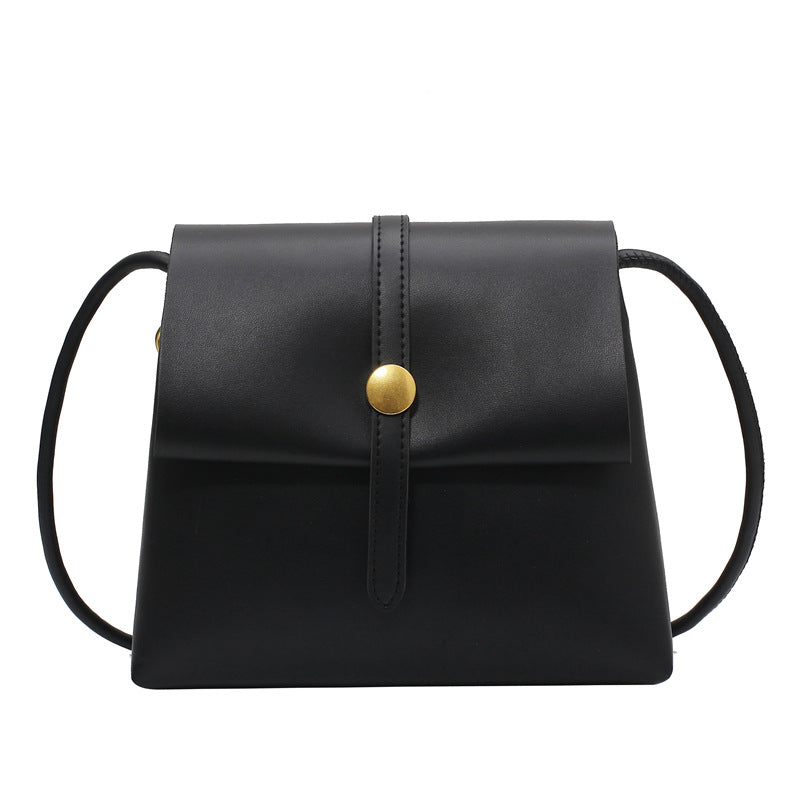 Small Square Wild Simple Bag for young ladies, featuring a stylish retro design with a magnetic buckle closure.