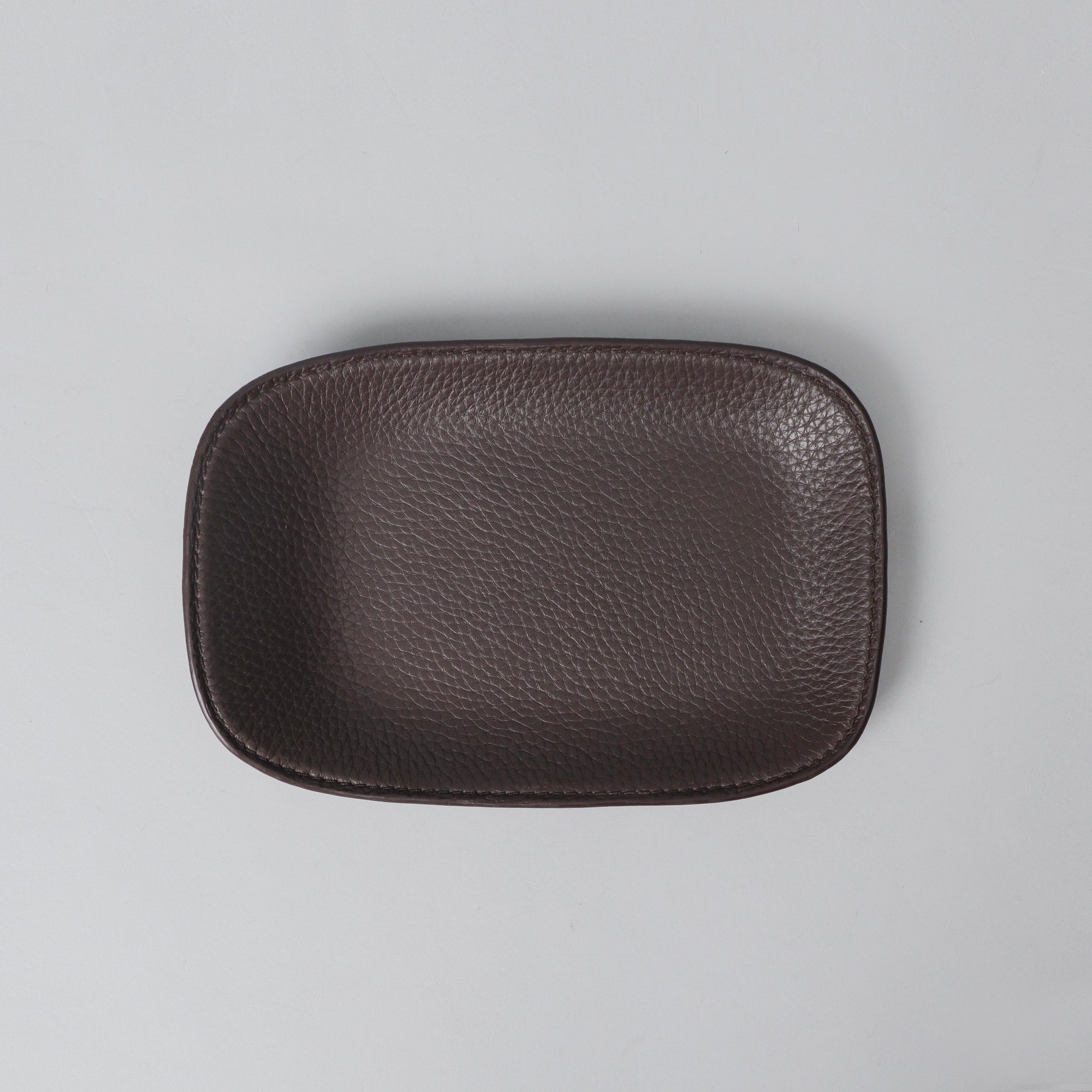 Tokyo Tray made of premium full grain leather, showcasing its elegant design and craftsmanship.