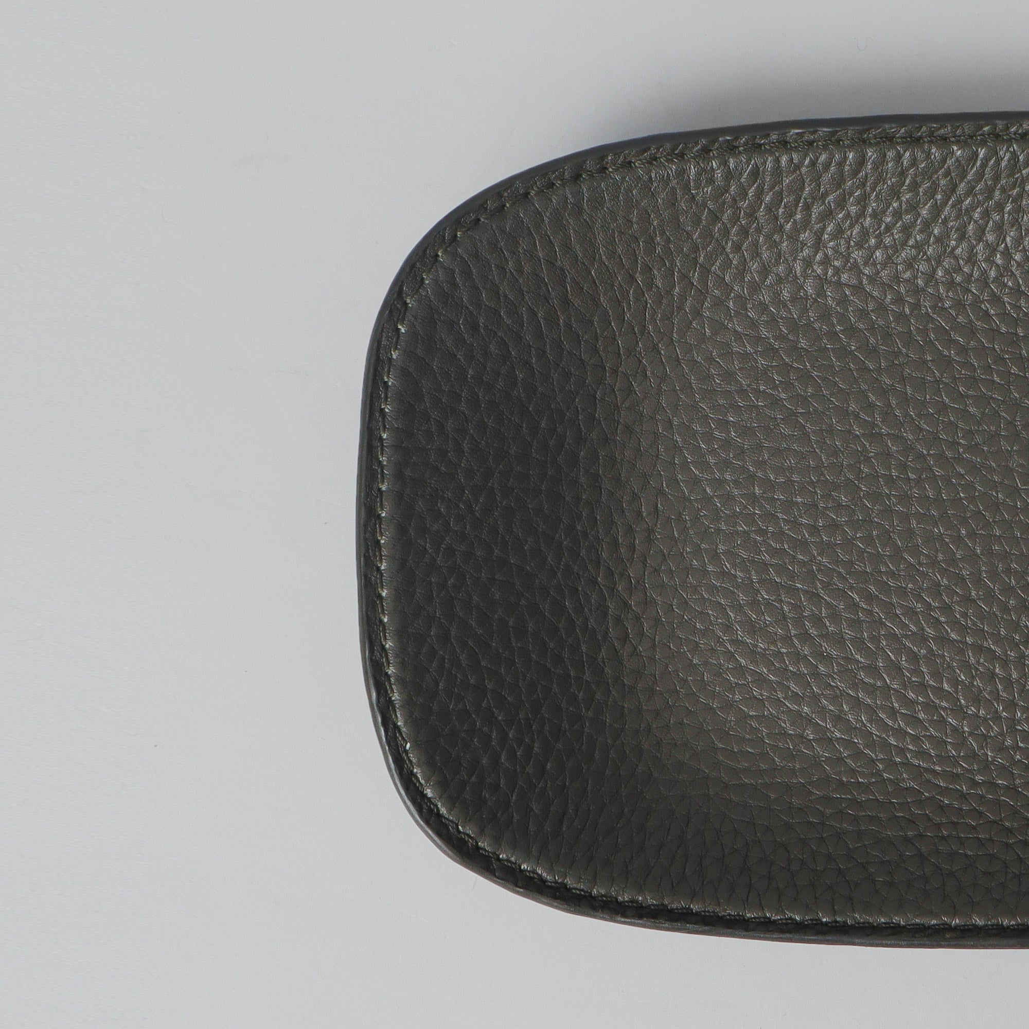 Tokyo Tray made of premium full grain leather, showcasing its elegant design and craftsmanship.