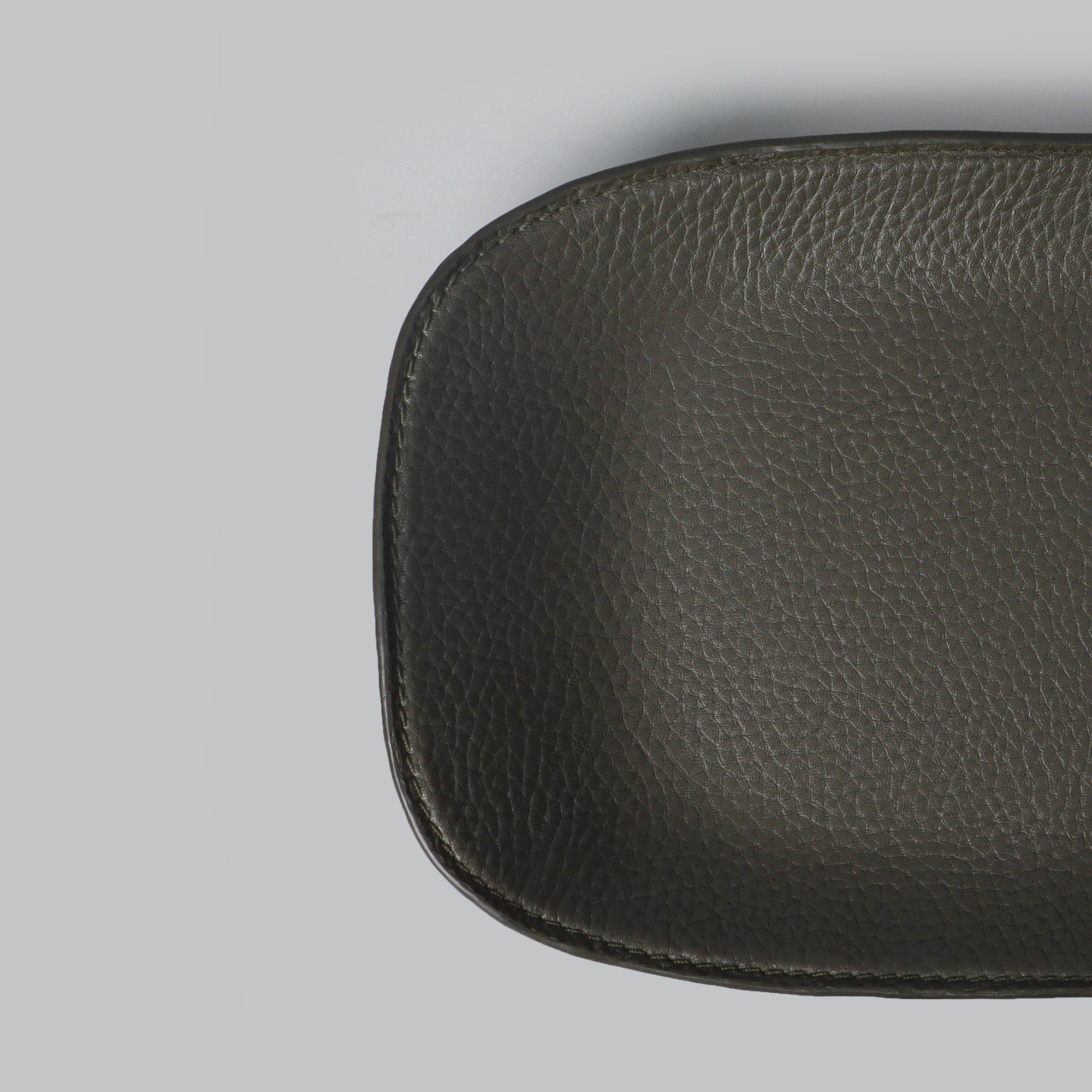 Tokyo Tray made of premium full grain leather, showcasing its elegant design and craftsmanship.