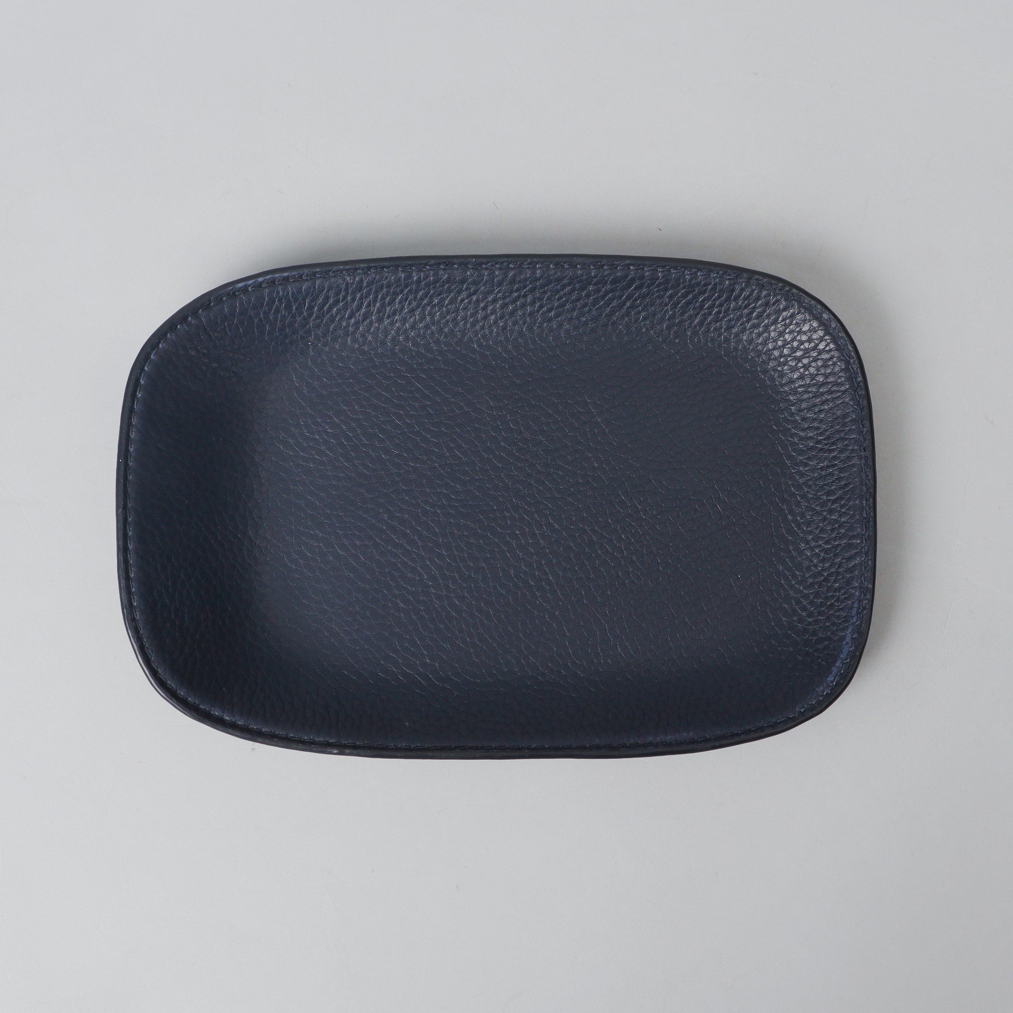 Tokyo Tray made of premium full grain leather, showcasing its elegant design and craftsmanship.