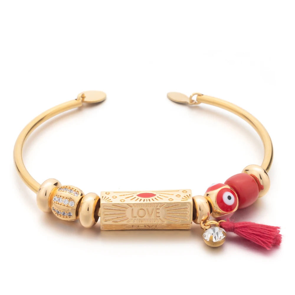 Trendy Engraved Love Charm Bracelet made of zinc alloy with a beaded design, featuring an engraved 'LOVE' charm.